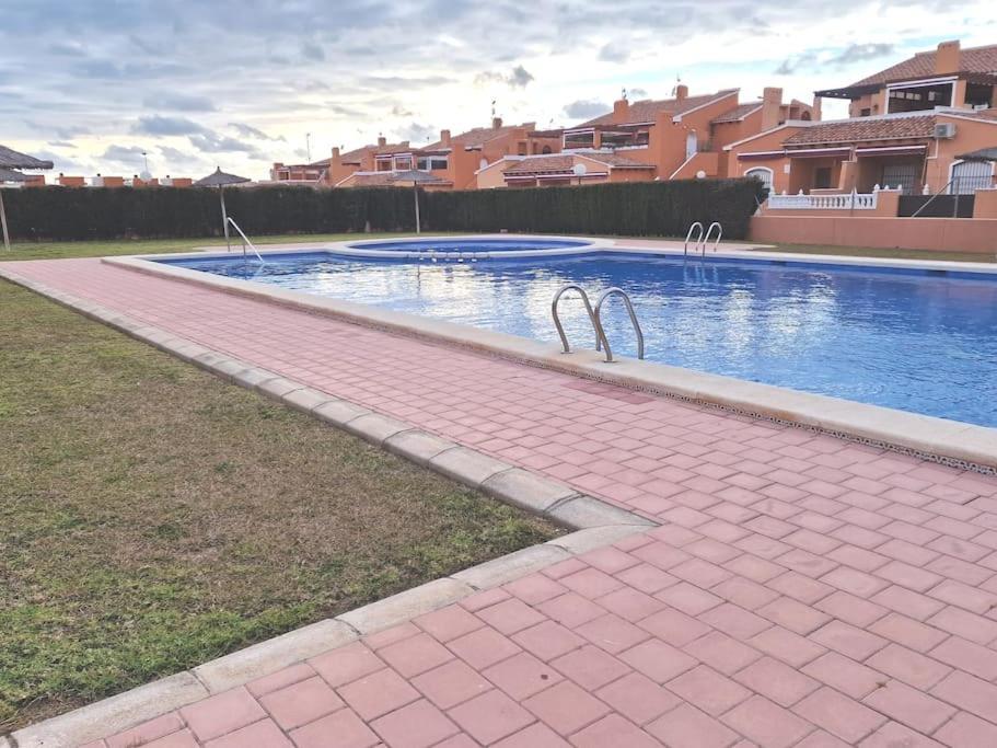 טורבייחה 2Bdr Apartment מראה חיצוני תמונה
