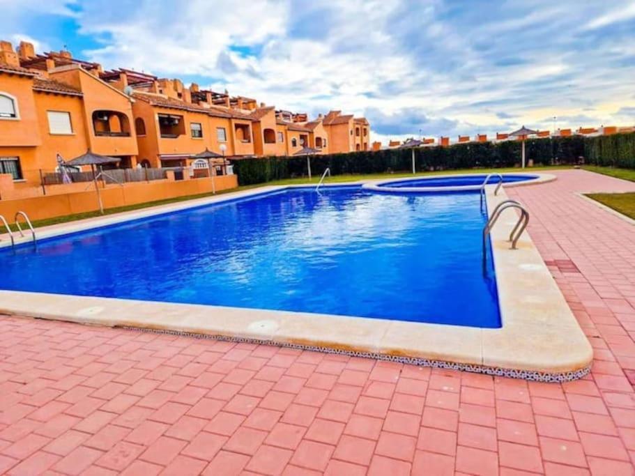 טורבייחה 2Bdr Apartment מראה חיצוני תמונה